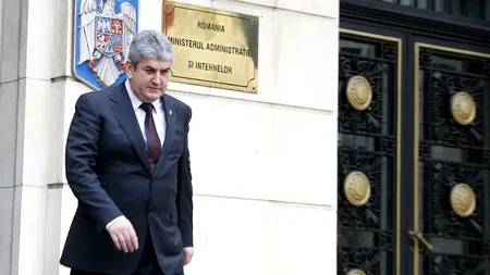 COD PORTOCALIU. Prefecții, în videoconferință cu ministrul de Interne. Oprea: „Unde e nevoie de tancuri, de TAB-uri, vor fi puse la dispoziție