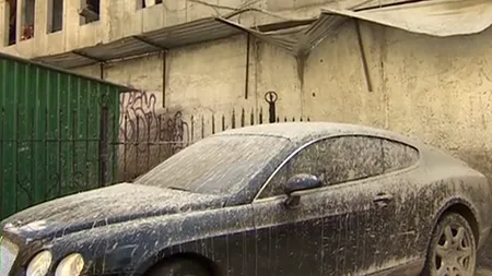 Directorul unei companii și-a lăsat Bentley-ul parcat lângă un șantier. Ce a descoperit după ce s-a întors să-și ia mașina l-a făcut să exclame: „E un monument al prostiei rusești