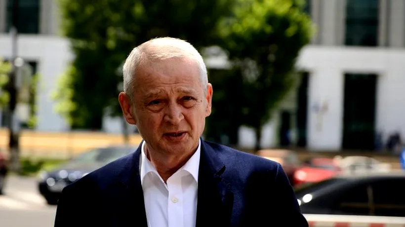 Curtea de Apel Bucureşti a respins contestaţia în anulare depusă de Sorin Oprescu. Fostul edil al Capitalei, condamnat la peste 10 ani de închisoare, se află în Grecia