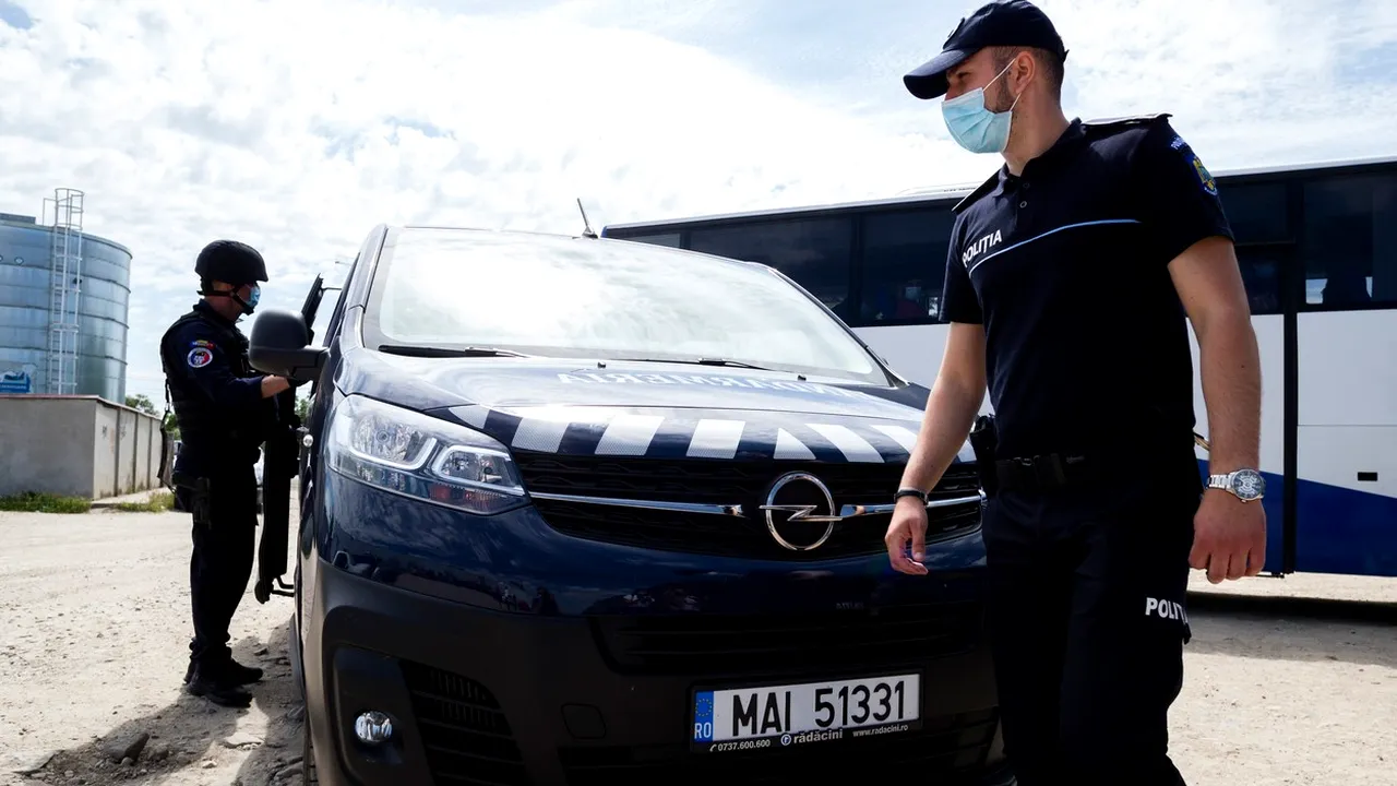 Migrant afgan, salvat de polițiștii de frontieră. Tânărul era în hipotermie când a fost găsit de oamenii legii