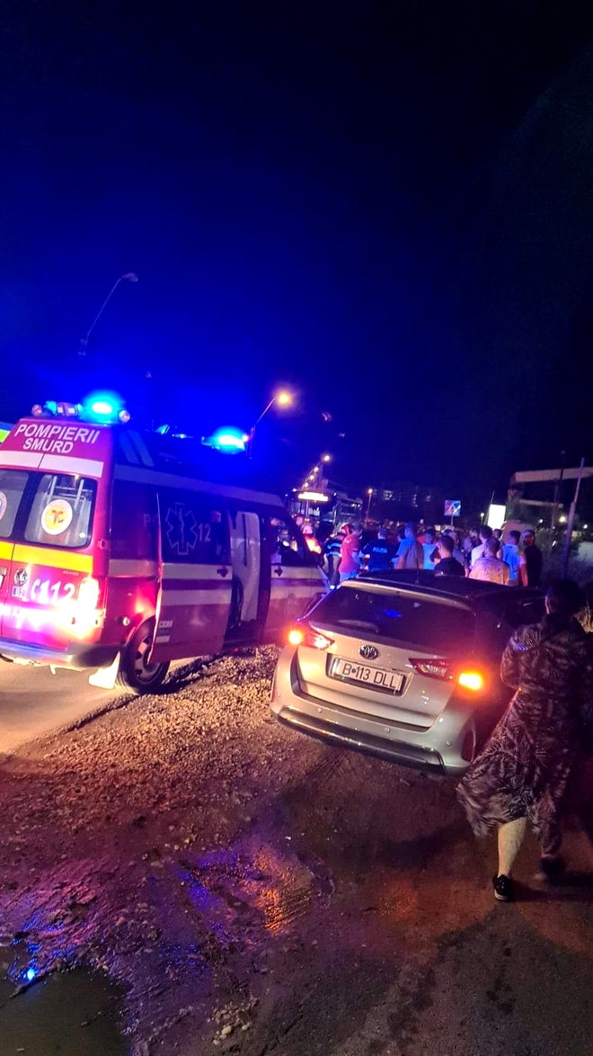 Șoferul unui BMW a murit după ce a intrat frontal într-un autobuz din Capitală