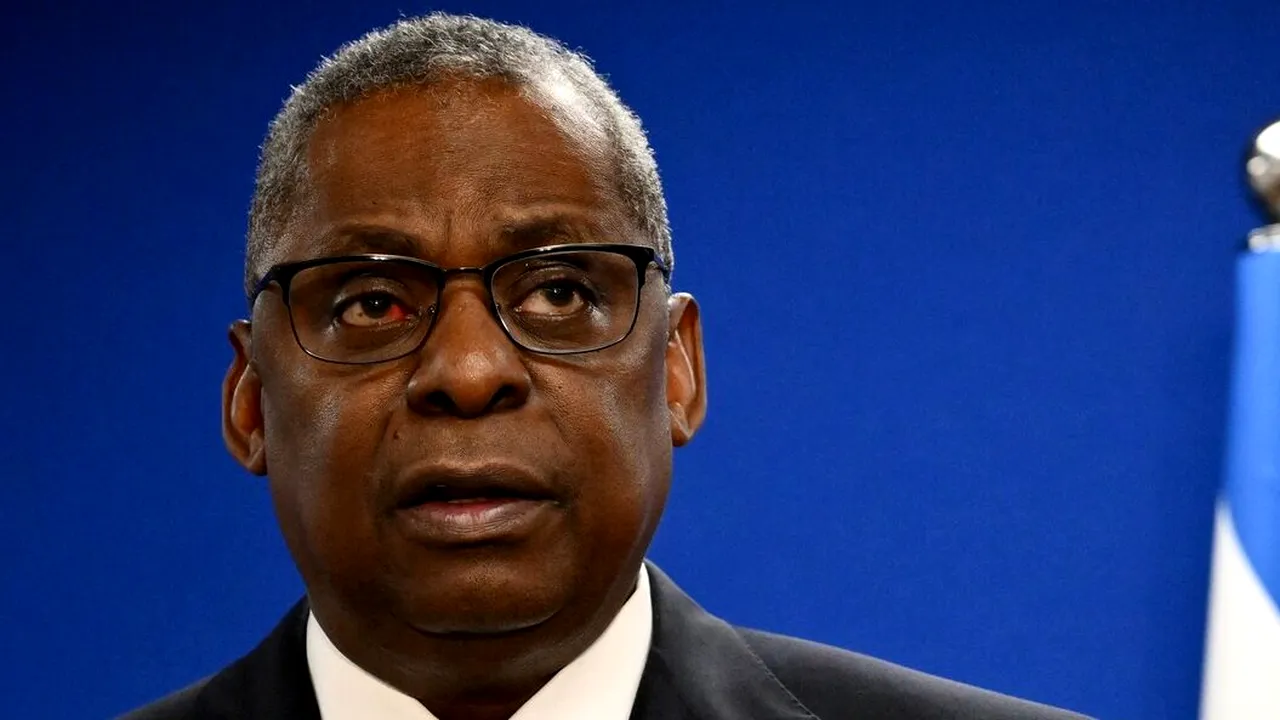 Secretarul american al Apărării, Lloyd Austin, diagnosticat cu cancer de prostată. Care este starea sa