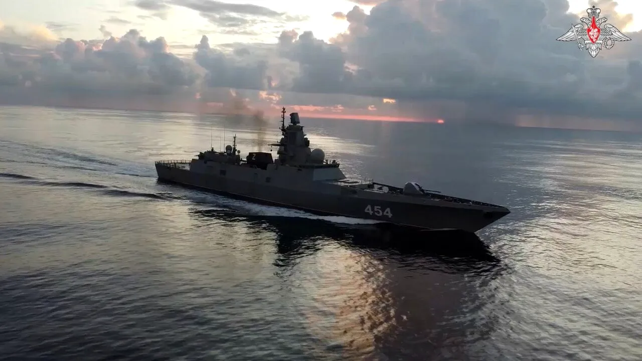 Nave militare ruse dotate cu rachete HIPERSONICE au efectuat exerciții în Atlantic /Statele Unite urmăresc atent deplasarea spre Cuba