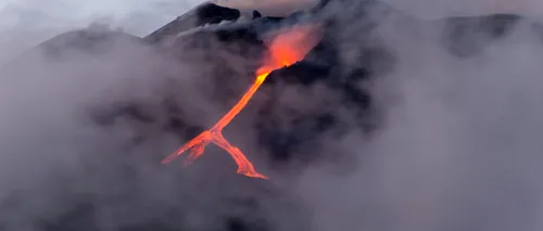 Cel mai mare vulcan activ al Europei a erupt din nou. Ce spun specialiștii - VIDEO