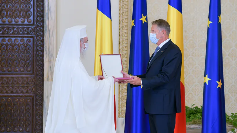 Patriarhul Daniel, decorat de preşedintele Iohannis cu Ordinul Naţional Steaua României: „Cultele în România sunt parteneri sociali ai statului”