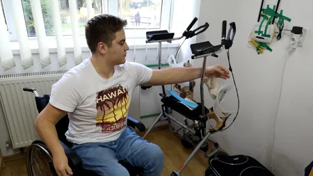 Studenți în scaune cu rotile, la Cluj: Dacă ai voință, poți