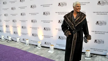 Dionne Warwick a cerut să fie plasată sub protecția legii falimentului