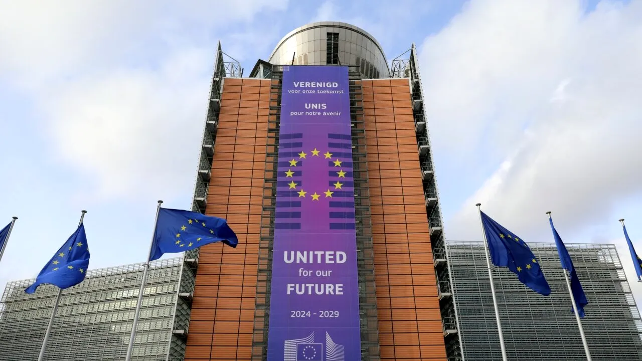 Financial Times: Dacă SUA impun taxe vamale, UE va folosi, în PREMIERĂ, cele mai DURE măsuri împotriva marilor companii americane de tehnologie