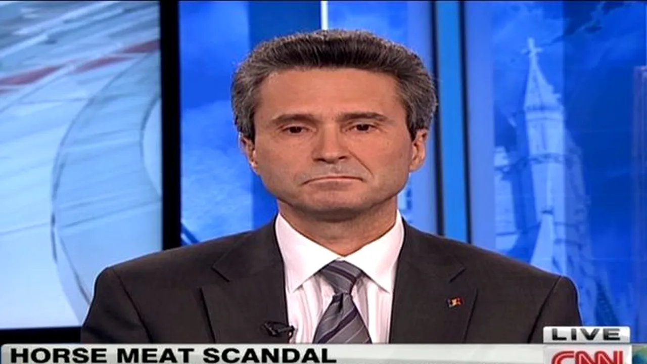 Ambasada României din Marea Britanie explică pauzele lungi și cuvintele sacadate ale lui Ion Jinga la CNN