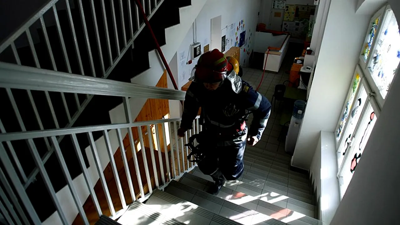 Raed Arafat, sfaturi pentru românii care stau în zone supuse riscului seismic: Mobila și aparatura bine fixate, provizii pentru trei zile