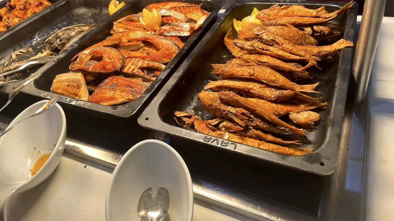 O TURISTĂ din Târgu Mureș și-a luat concediu într-un hotel 5* all-inclusive din Turcia. Ce a primit să mănânce