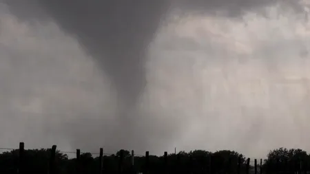 Cel puțin șase morți și zeci de răniți în Texas, în urma unor tornade