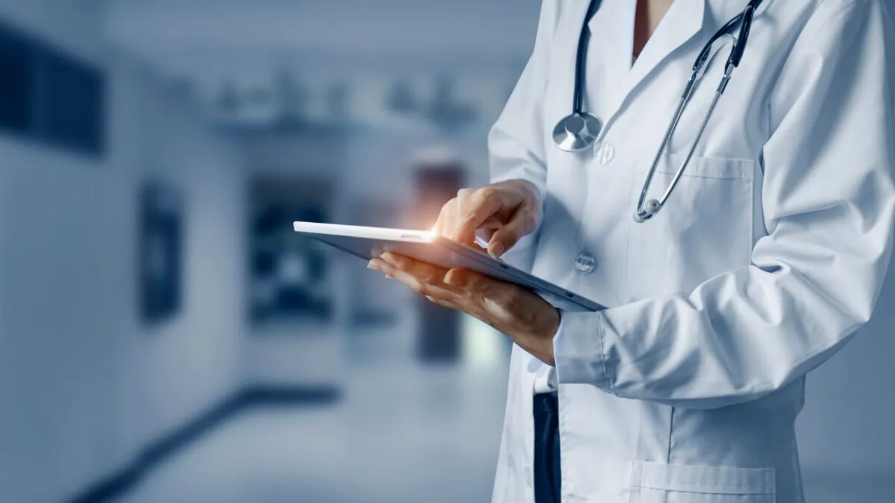 Când se administrează ibuprofenul sau paracetamolul. Ce spune un farmacist despre factorii care ar trebui luați în considerare