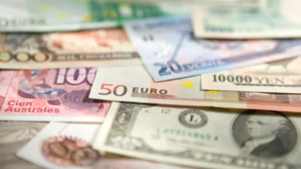 Euro s-a prăbușit din nou! BNR anunță cel mai scăzut nivel al monedei euro. Dolarul, la cel mai mare nivel din ultimele două decenii