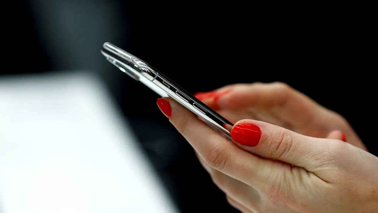 Aplicație care ajută pacienții să știe cum se pot combina medicamentele, dezvoltată de o absolventă a UBB Cluj-Napoca