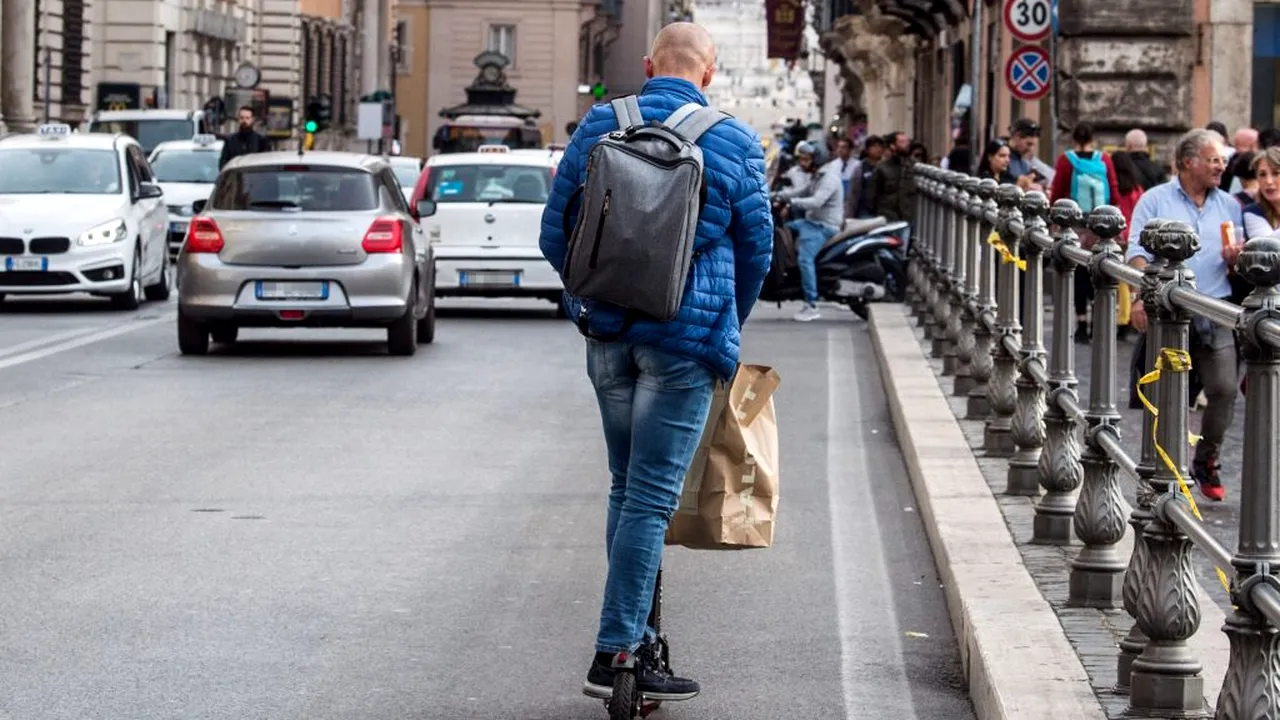 Prima persoană arestată pentru că a condus în stare de ebrietate pe o trotinetă electrică