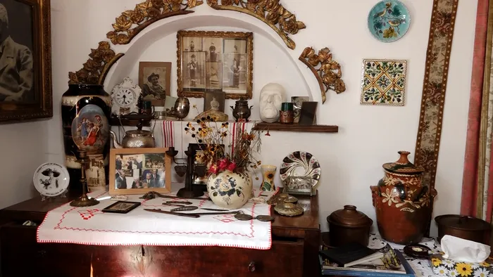 În Casa Memorială „George Stephănescu” sunt expuse, în prezent, obiecte și documente care au aparținut compozitorului