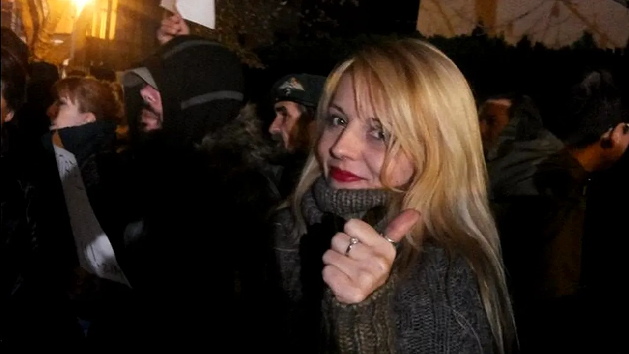 O actriță îl atacă dur pe Victor Ponta și îl somează să nu se mai compare cu Ion Rațiu