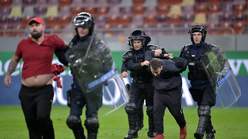 Bătaie după meciul FCSB - Dinamo. Șase suporteri care au intrat pe teren au acces interzis pe stadion timp de un an