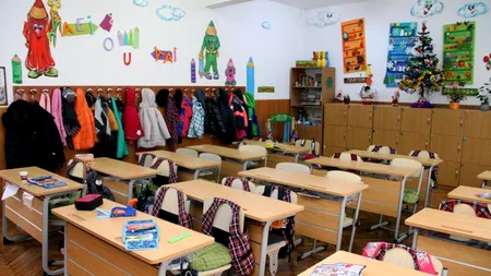 Academia Română, atac la strategia Ministerului Educației. Cum și-au bătut joc specialiștii din învățământ de orele de științe