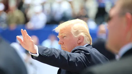 Donald Trump a folosit o expresie pentru care l-a atacat de multe ori pe Obama. Casa Albă îi ia apărarea: 