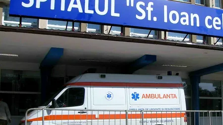 Un român, internat de urgență, după ce a mâncat fasole din conservă