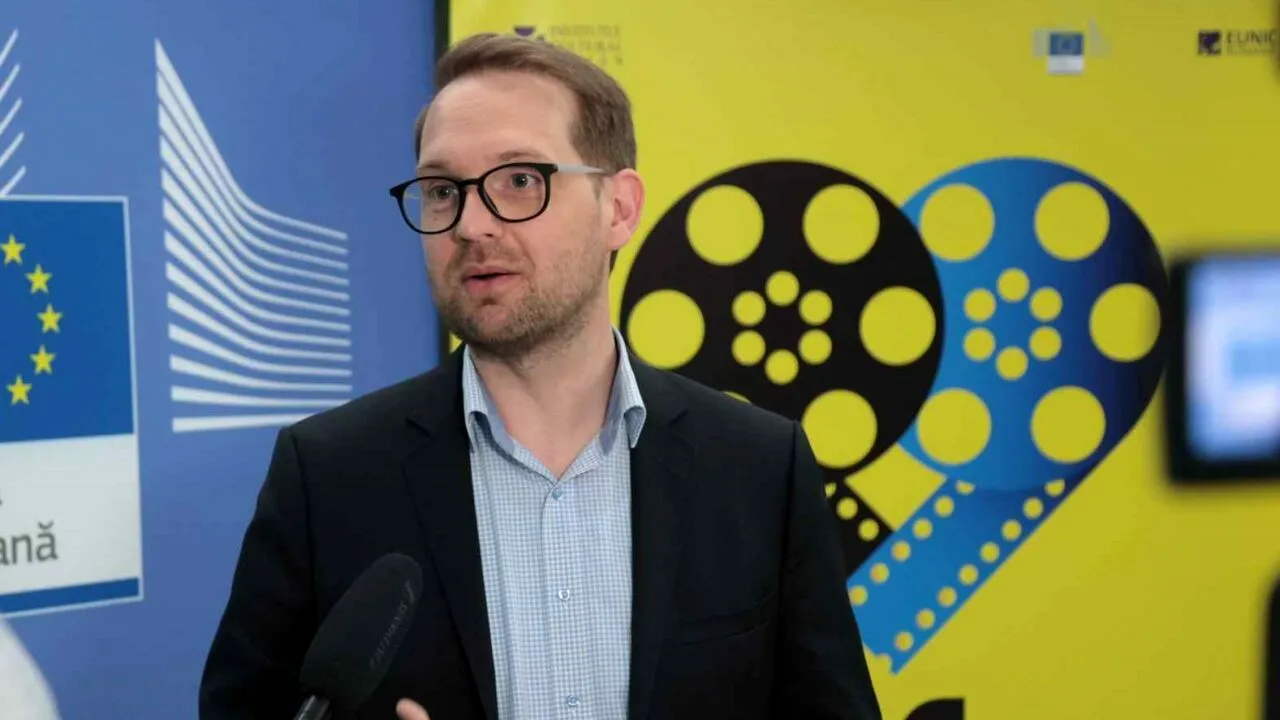 Dominic Fritz, criticat de un coleg de partid în scandalul clanurilor. „Zice «am uitat bricheta acolo, dar nu e vina mea că altcineva a aprins-o»”