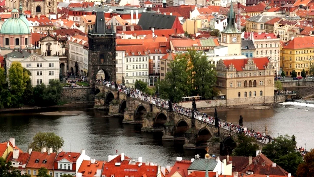 Numărul turiștilor a crescut anul trecut cu 5% la nivel mondial, la aproape 1,1 miliarde de persoane