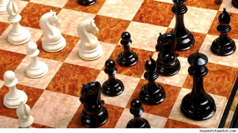Femeile transsexuale nu pot participa la competițiile MONDIALE feminine de șah