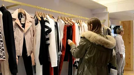 Un celebru brand de fashion ar putea produce haine în România