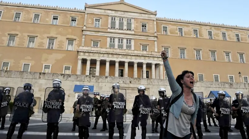 Liderii coaliției de guvernământ din Grecia au aprobat economii de circa 10 miliarde de euro