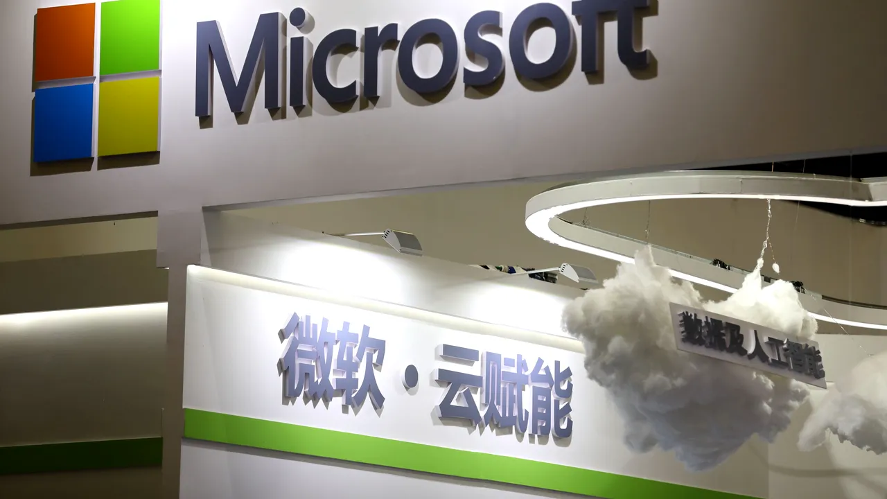 WSJ: Gigantul MICROSOFT, cercetat în SUA pentru acte de CORUPȚIE la contractele dintr-o țară vecină României
