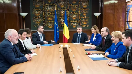 Replica lui Timmermans pentru premierul Dăncilă care i-a cerut ridicarea MCV. „Asta i-am spus doamnei premier