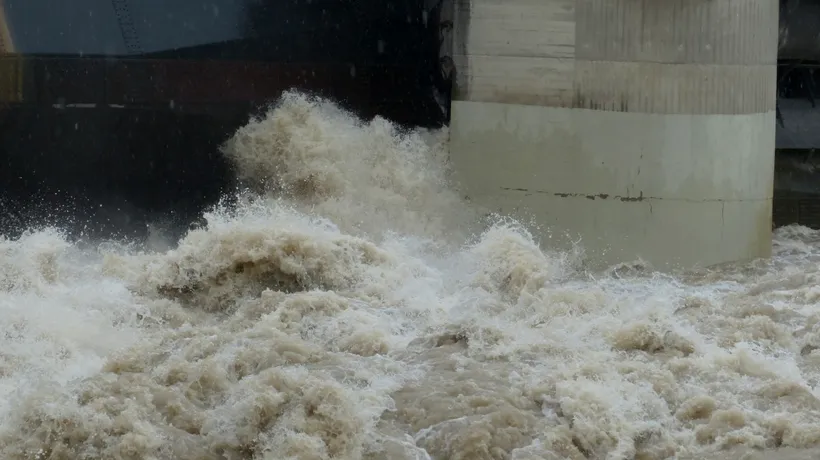 Peste 100 de gospodării din județul Bacău, inundate de viituri