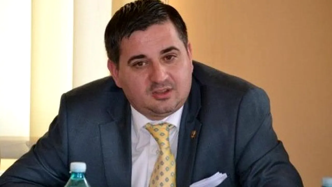 Încă o lună de libertate pentru senatorul Marius Isăilă. Cererea de arestare preventivă, amânată de senatorii juriști