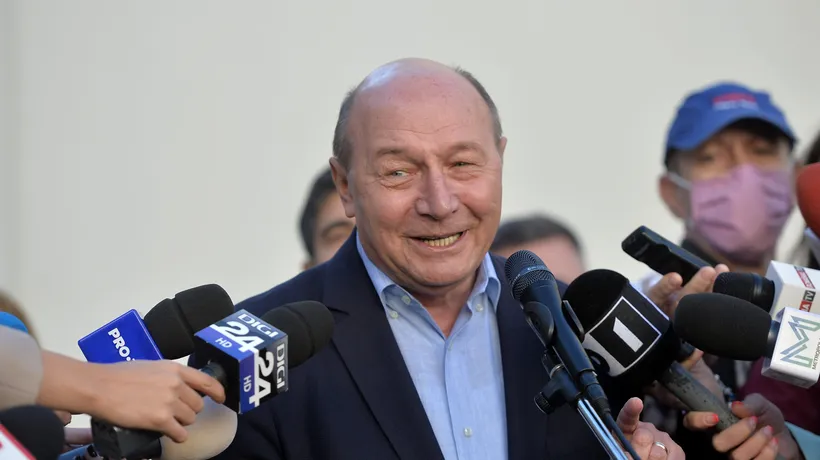 „Categoric, PSD-ul îşi va băga om în turul doi” / Pe cine vede Traian Băsescu în runda finală la prezidențiale / „Ciolacu are un MASTODONT în spate”