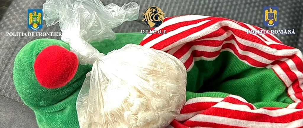 Un tânăr de 19 ani a ascuns aproape 300 de grame de DROGURI într-o pereche de papuci de elf / Ce s-a întâmplat când a fost prins la vamă