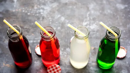 Căderea părului. Ce rol au băuturile îndulcite