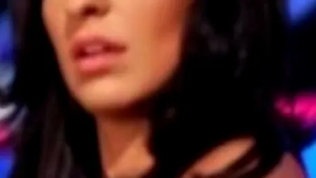 Ce a surprins o cameră în culise