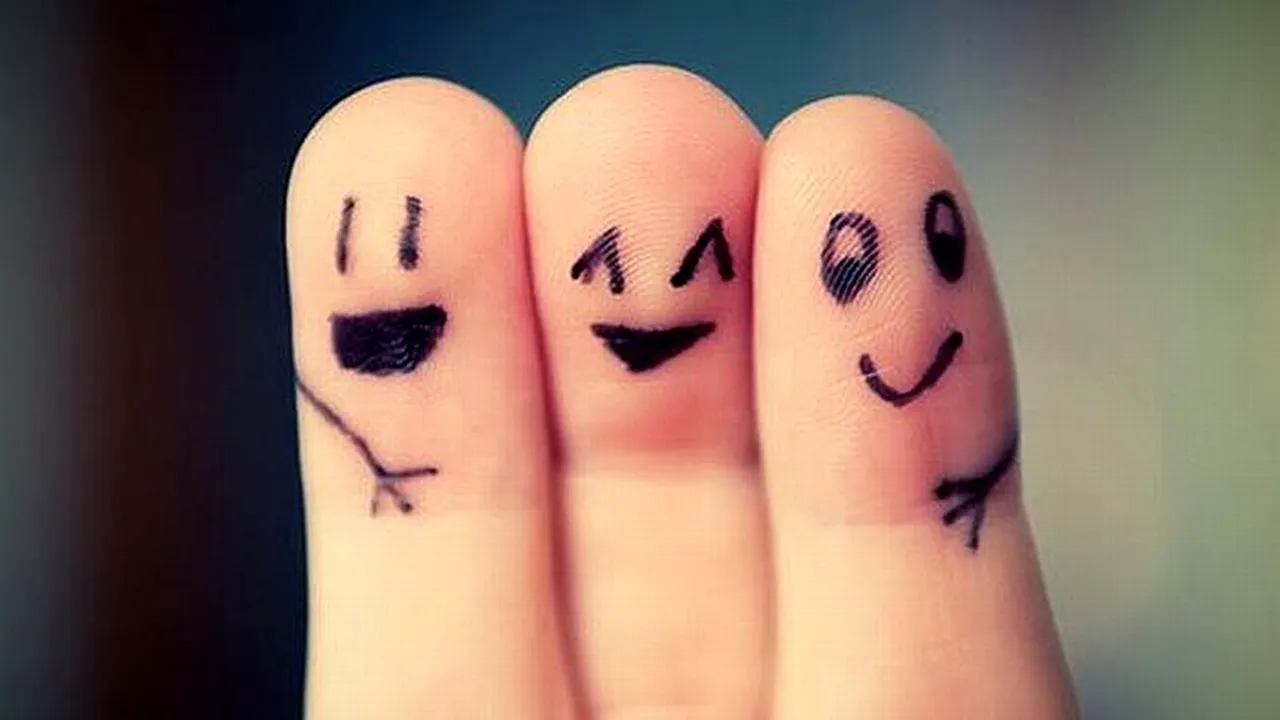 Cum să faci un prieten fericit și un inamic furios