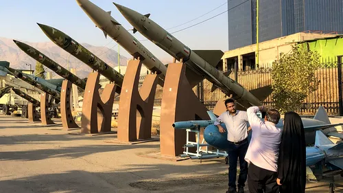Iranul își umflă mușchii în fața Americii. Bazele SUA din Orientul Mijlociu, ținta noii rachete balistice dezvoltate de Gărzile Revoluționare!