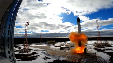 Directorul general al agentiei spaţiale Roscosmos, Dmitri Rogozin: Rusia intenţionează să pună în funcţiune aproximativ 50 de noi rachete balistice intercontinentale „Satan II”