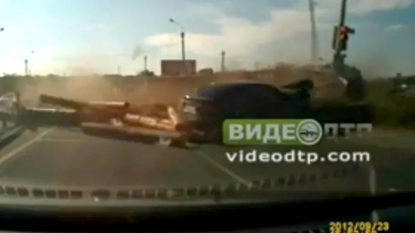 VIDEO. Accidentul care amintește de filmul Final Destination 2