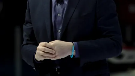 Un mare producător auto își ÎNCHIDE fabricile și se reprofilează pe producția de măști faciale