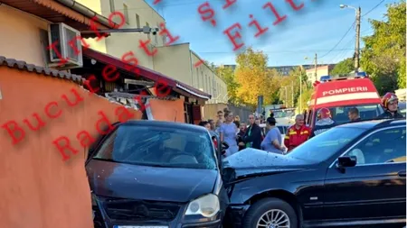 Un șofer băut a făcut praf mai multe mașini în București. A înfipt, într-un final, propriul autoturism în zidul unei case