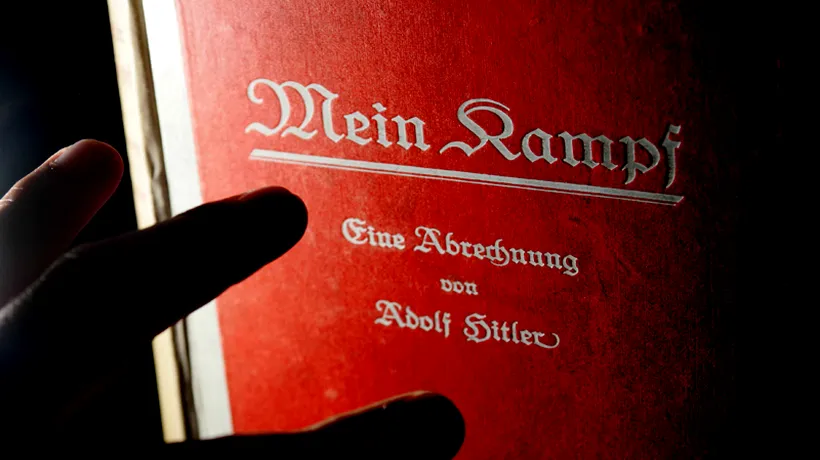 PREMIERĂ: Mein Kampf, publicat în Germania pentru prima dată după Al Doilea Război Mondial