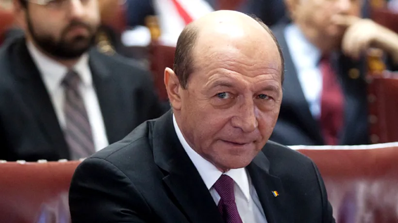 Referendumul lui Băsescu a fost respins în Parlament la un vot diferență. PSD a votat pentru referendum, iar PNL împotrivă