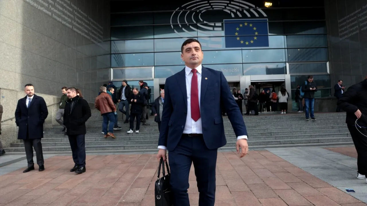 Birourile permanente din Parlament RESPING introducerea la vot a suspendării lui Iohannis. George SIMION: Vine ceasul lor, în curând!