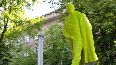 Cât a costat-o pe România să fie capra vecinului rus