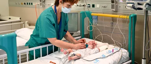 Premieră medicală. Un bebeluș a primit o inimă nouă. Transplantul a fost făcut la un spital din Spania și a durat 12 ore (GALERIE FOTO)